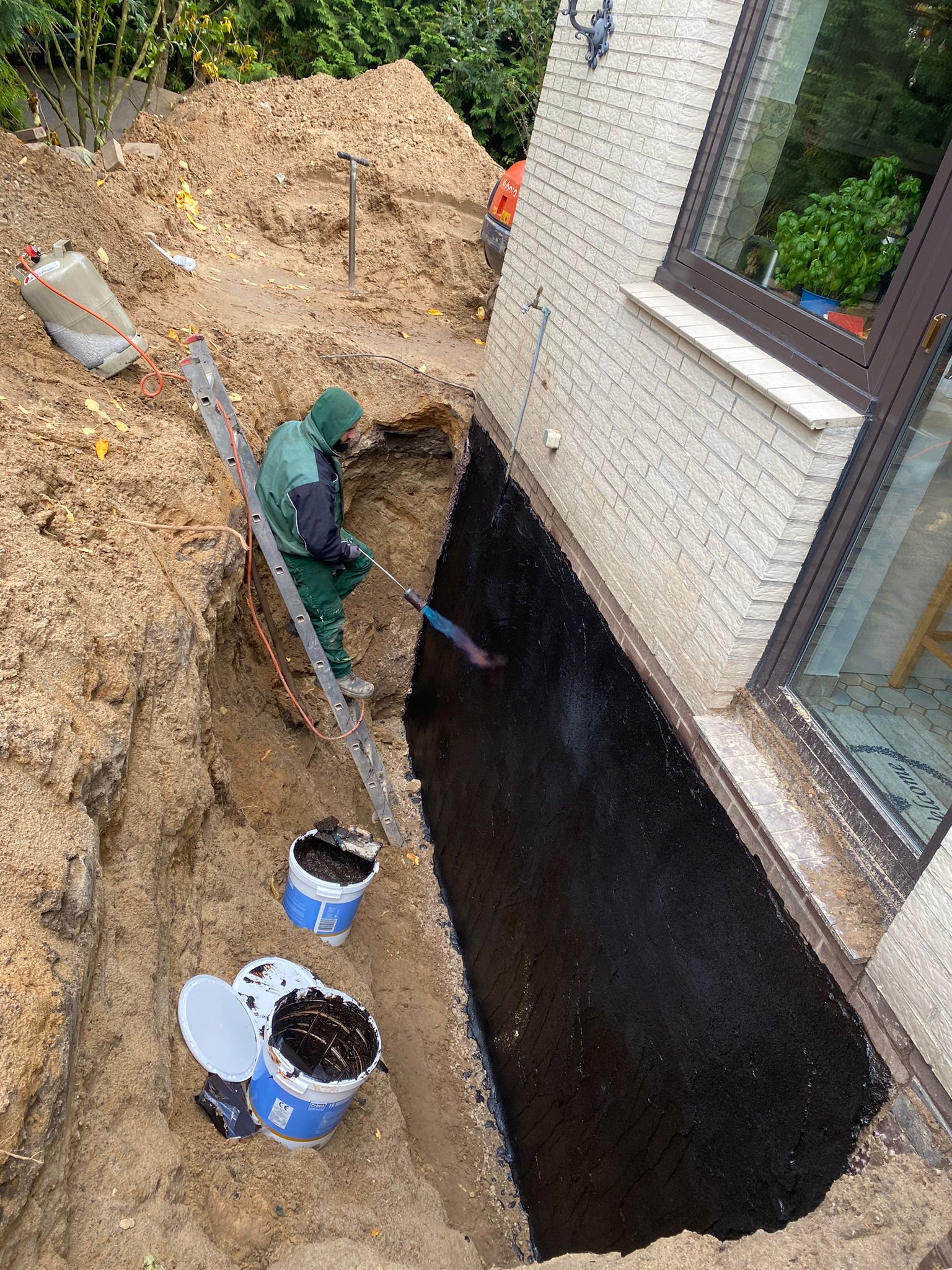 f3c5bfa3 8267 41de a0e7 b1092dd1f533